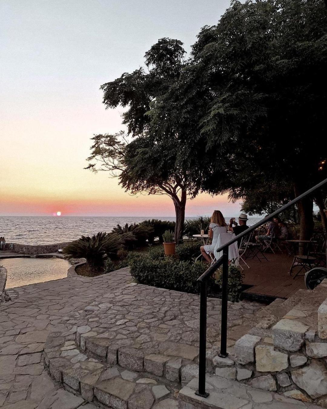 Hotel R Utjeha Dış mekan fotoğraf